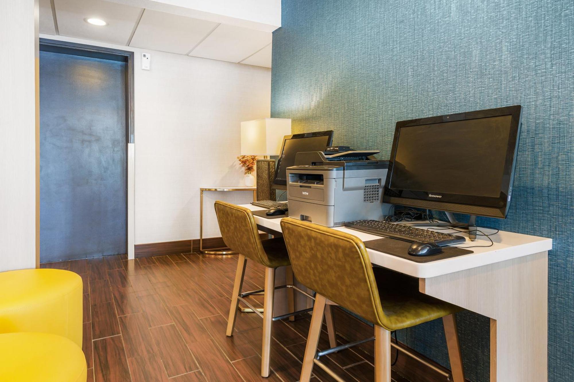 Comfort Inn Mayfield Heights Cleveland East Bagian luar foto