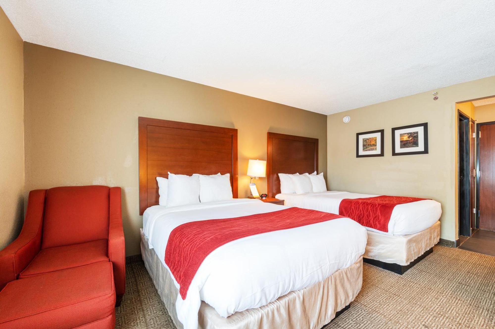 Comfort Inn Mayfield Heights Cleveland East Bagian luar foto