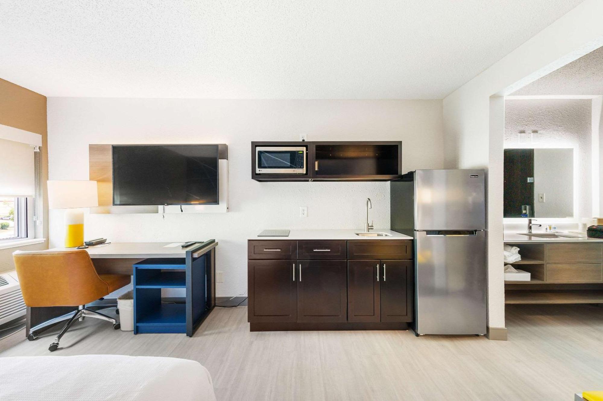 Comfort Inn Mayfield Heights Cleveland East Bagian luar foto